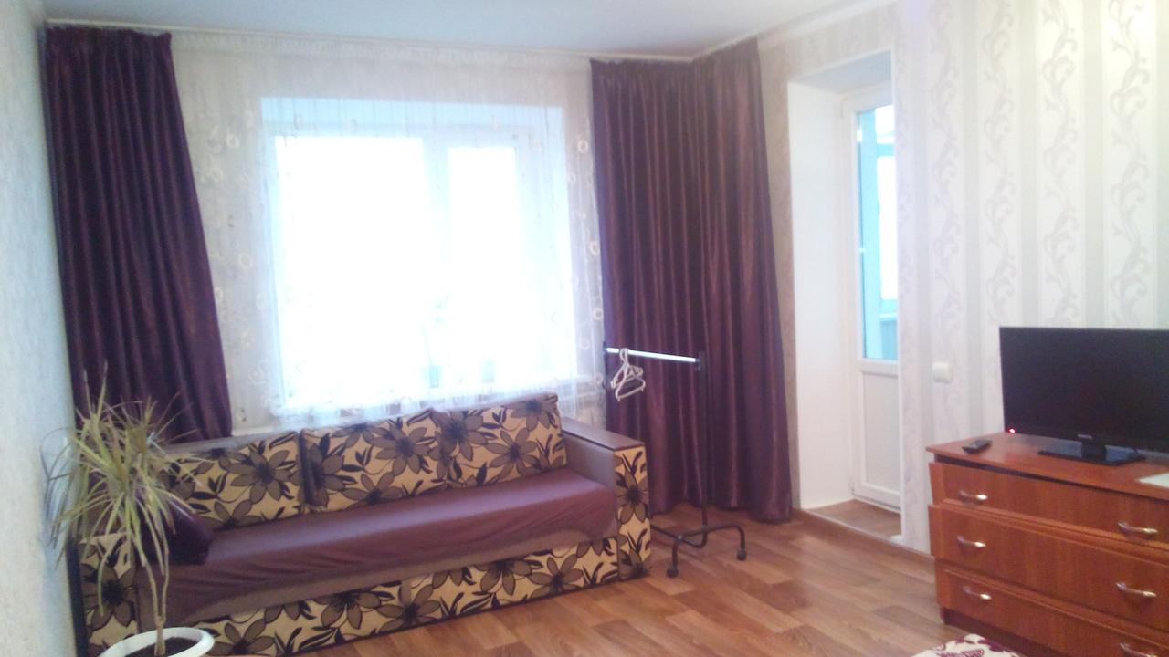 Apartment On Prospekt Peremogi Tjernihiv Exteriör bild
